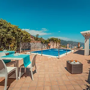 Sirami Apartment