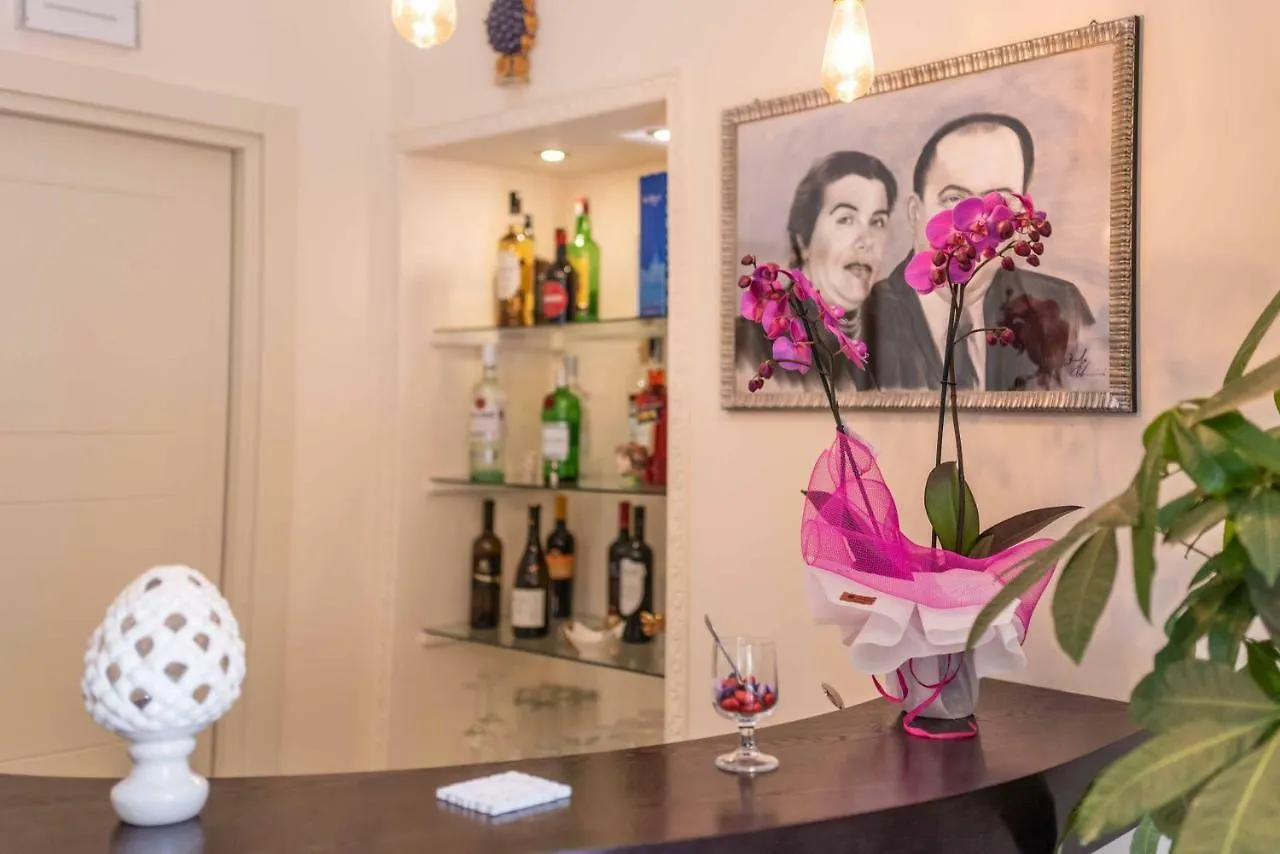 ***  Hotel Casa Adele Taormina Italien